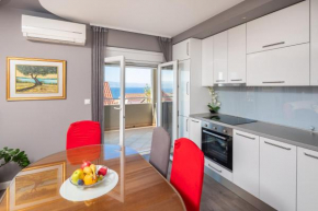 Apartments Ivan, Omiš